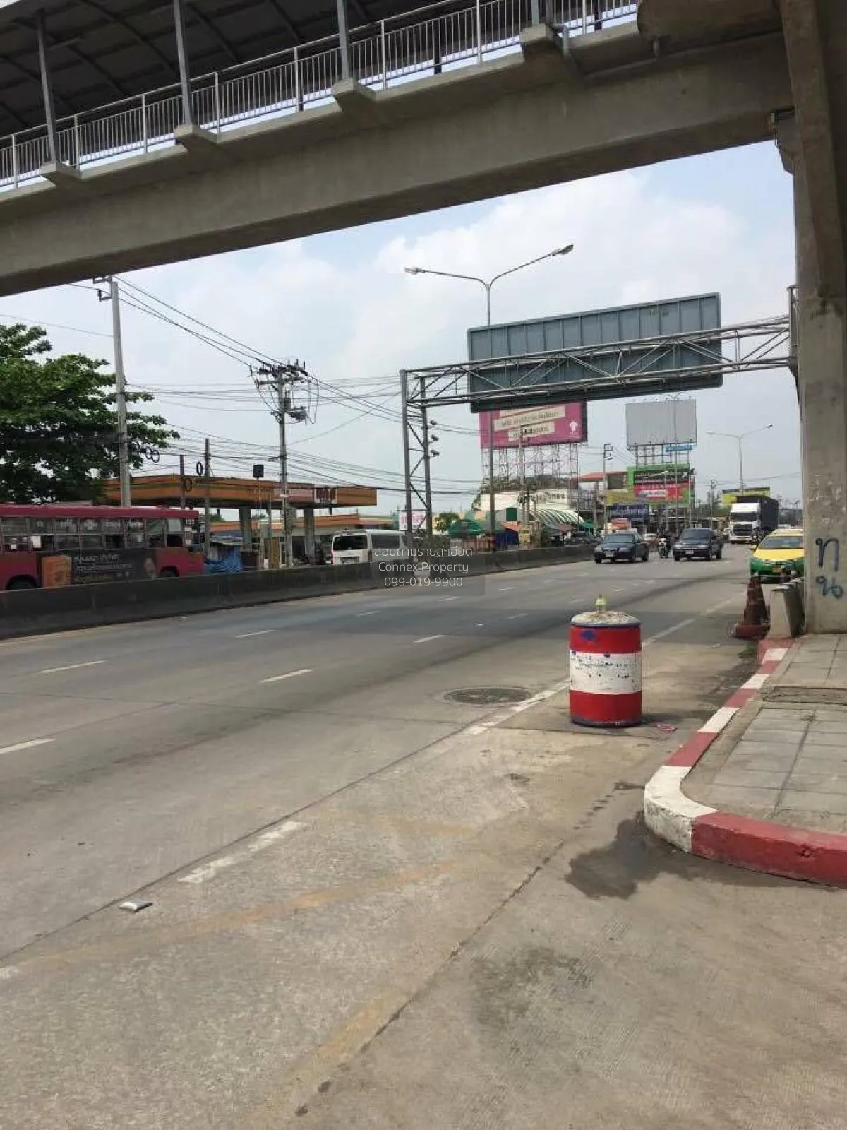 For Sale commercial building, 5 storey, Eua-Athorn, Bang Bua Thon