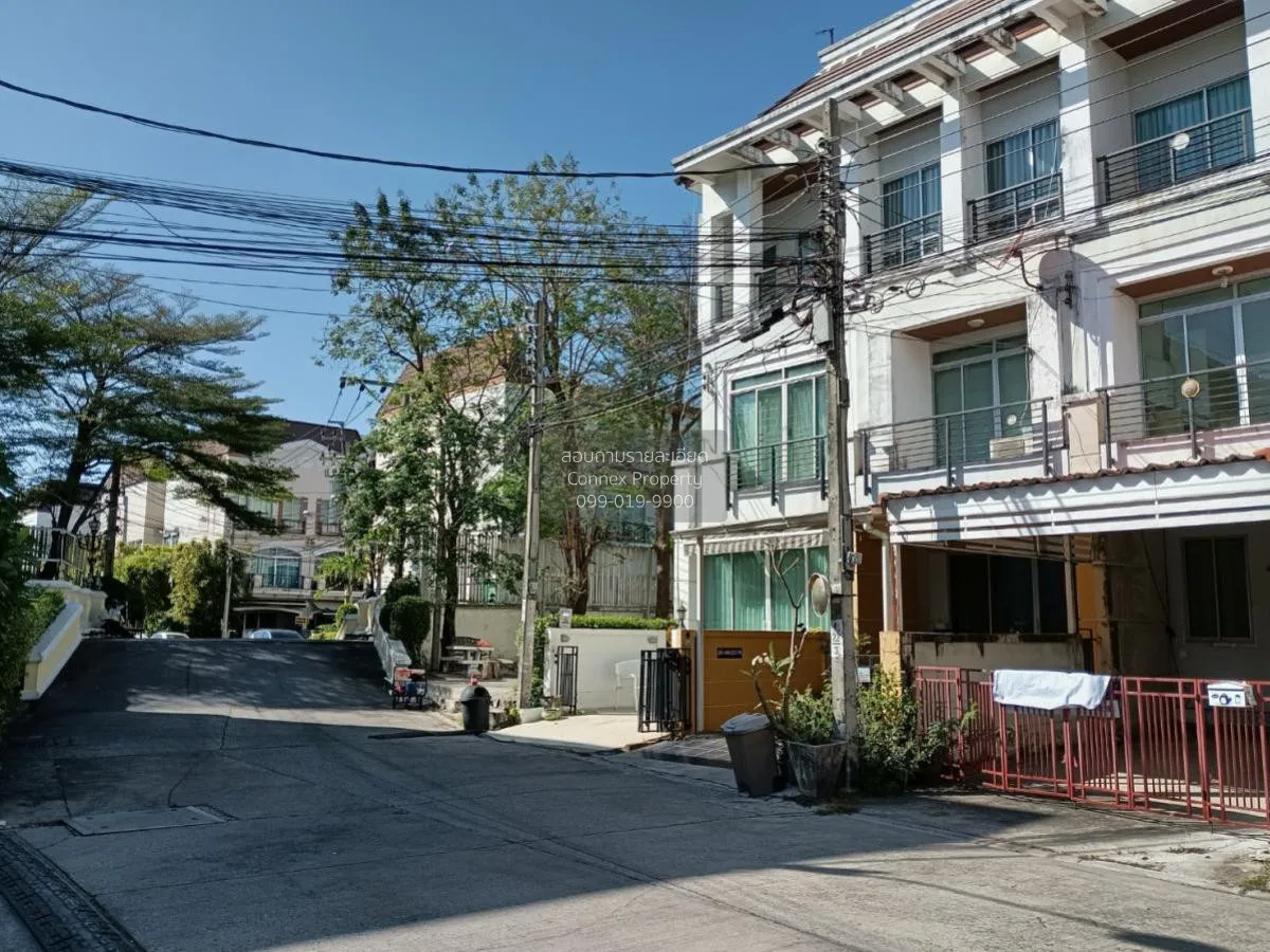 ขายทาวน์เฮ้าส์/ทาวน์โฮม  บ้านกลางเมือง พระราม 9-กรุงเทพกรีฑา (ตัด