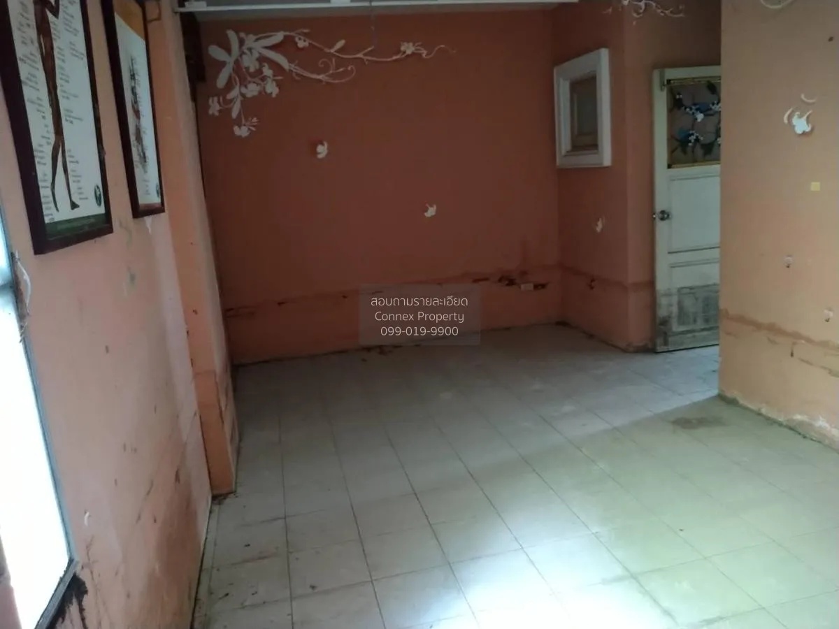 For Sale House , Passorn 8 Bangyai , corner unit , wide frontage 