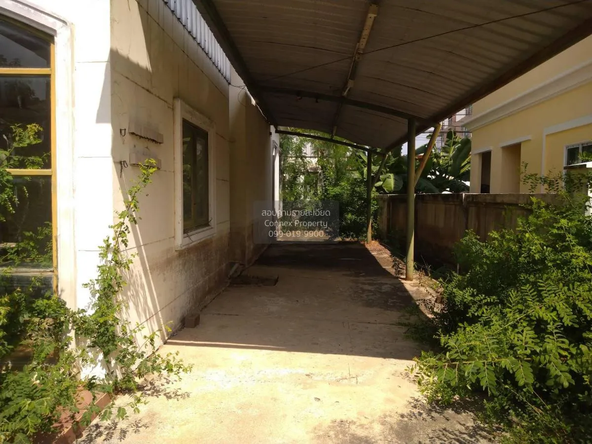 For Sale House , Passorn 8 Bangyai , corner unit , wide frontage 