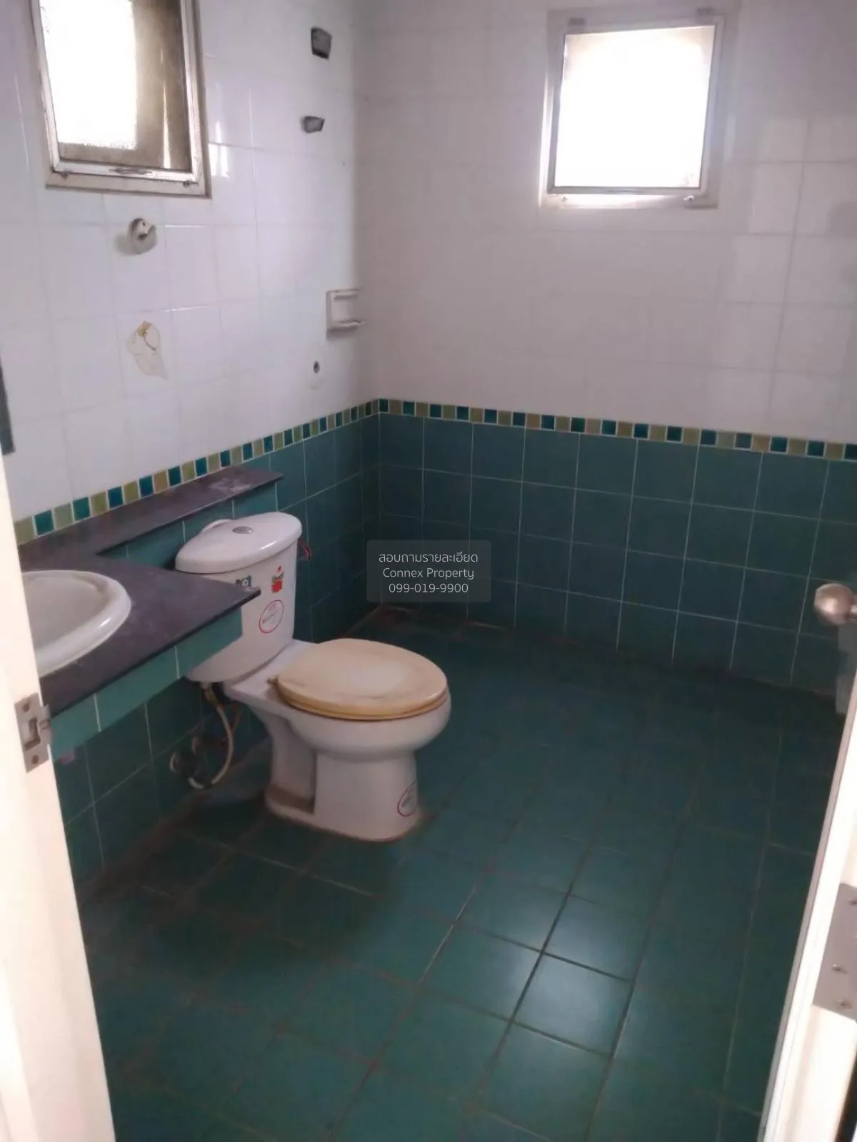 For Sale House , Passorn 8 Bangyai , corner unit , wide frontage 