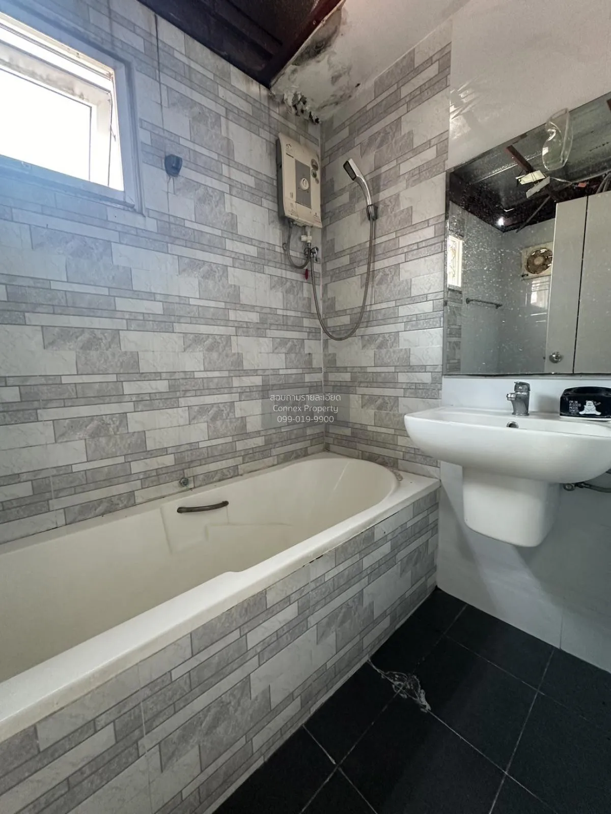 For Sale House , Kanlapaphruek Regent Bangna-Theparak , wide fron