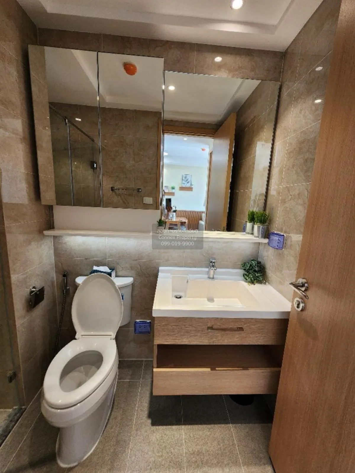 For Rent Condo , Regal Sathon - Naradhiwas , BTS-Chong Nonsi , Th