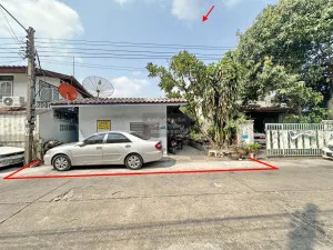 ขายบ้านชั้นเดียว  2หลัง  เนื้อที่ดิน60 ตร.ว. ซอยรามคำแหง176(ต่ำกว่าราคาประเมิน)  ใกล้รถไฟฟ้า มีนบุรี เขต มีนบุรี กรุงเทพ CX-93425