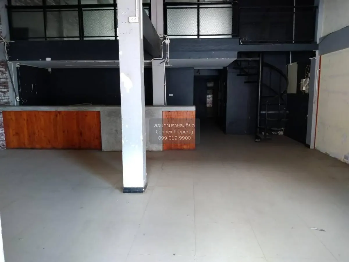 ขายอาคารพาณิชย์  นครปฐม​เทรดเซ็นเตอร์​ ชั้นสูง หน้ากว้าง สนามจันท 2