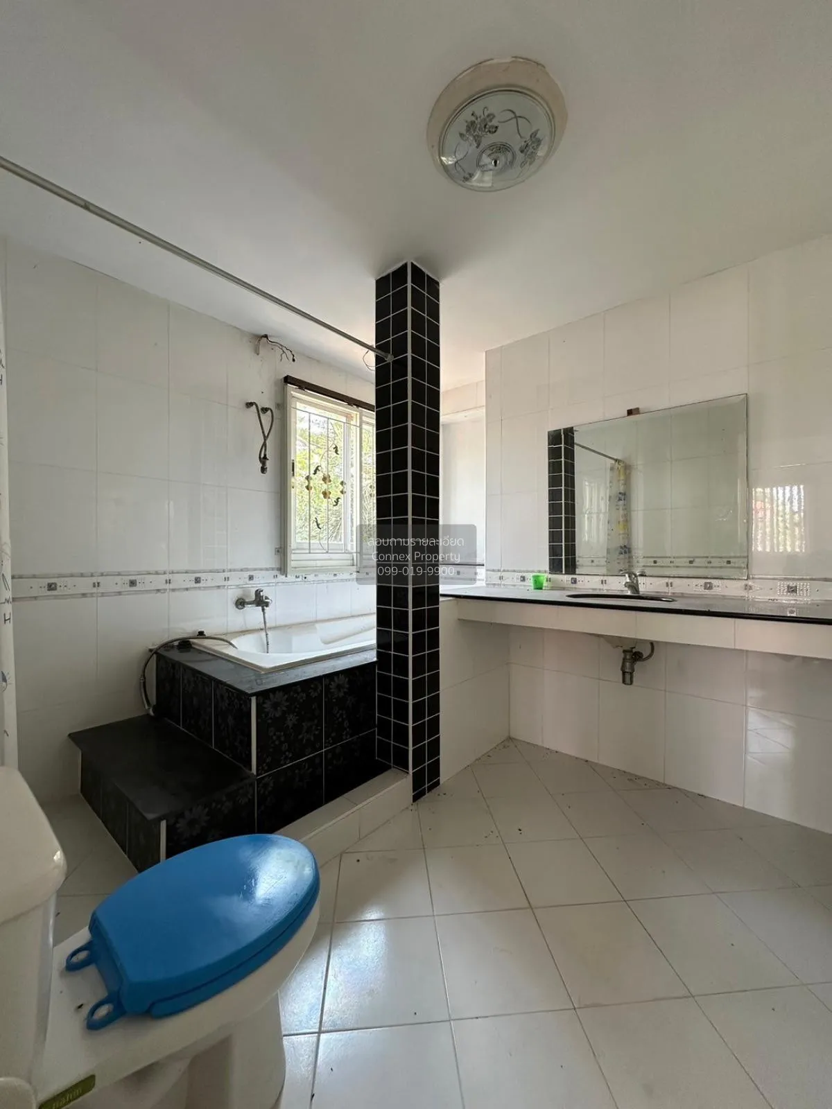 For Sale Townhouse/Townhome  , Baan Kanda Rim Khlong , Phanthai N