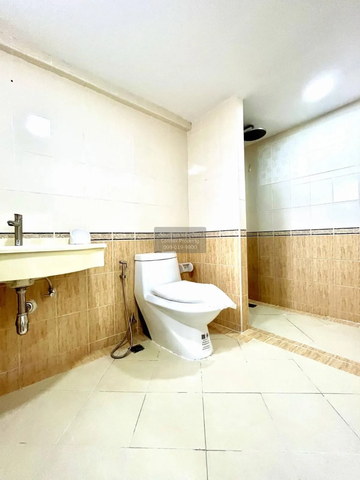 For Sale House , Preecha Rom Klao , Saen Saep , Min Buri , Bangko