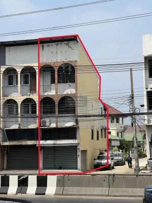 For Rent Commercial building, 3.5 floors , corner, entrance of Soi Ngamwongwan 7. , Bang Khen , Mueang Nonthaburi , Nonthaburi , CX-94005