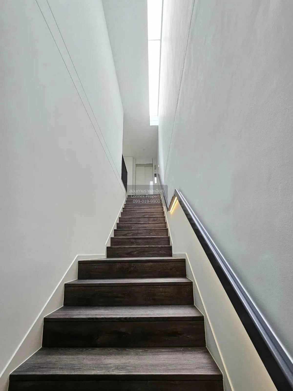 เช่าบ้าน  วีเว่ กรุงเทพกรีฑา ทับช้าง เขต สะพานสูง กรุงเทพ CX-9400