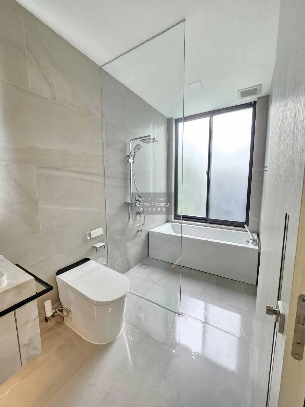 เช่าบ้าน  วีเว่ กรุงเทพกรีฑา ทับช้าง เขต สะพานสูง กรุงเทพ CX-9400