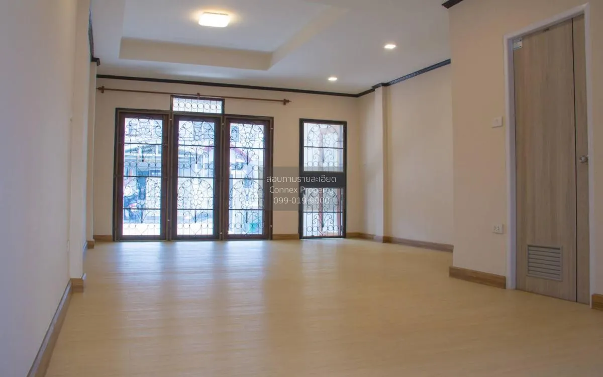 For Sale Townhouse/Townhome  , Baan Kritsada Nakhon 10 , newly re