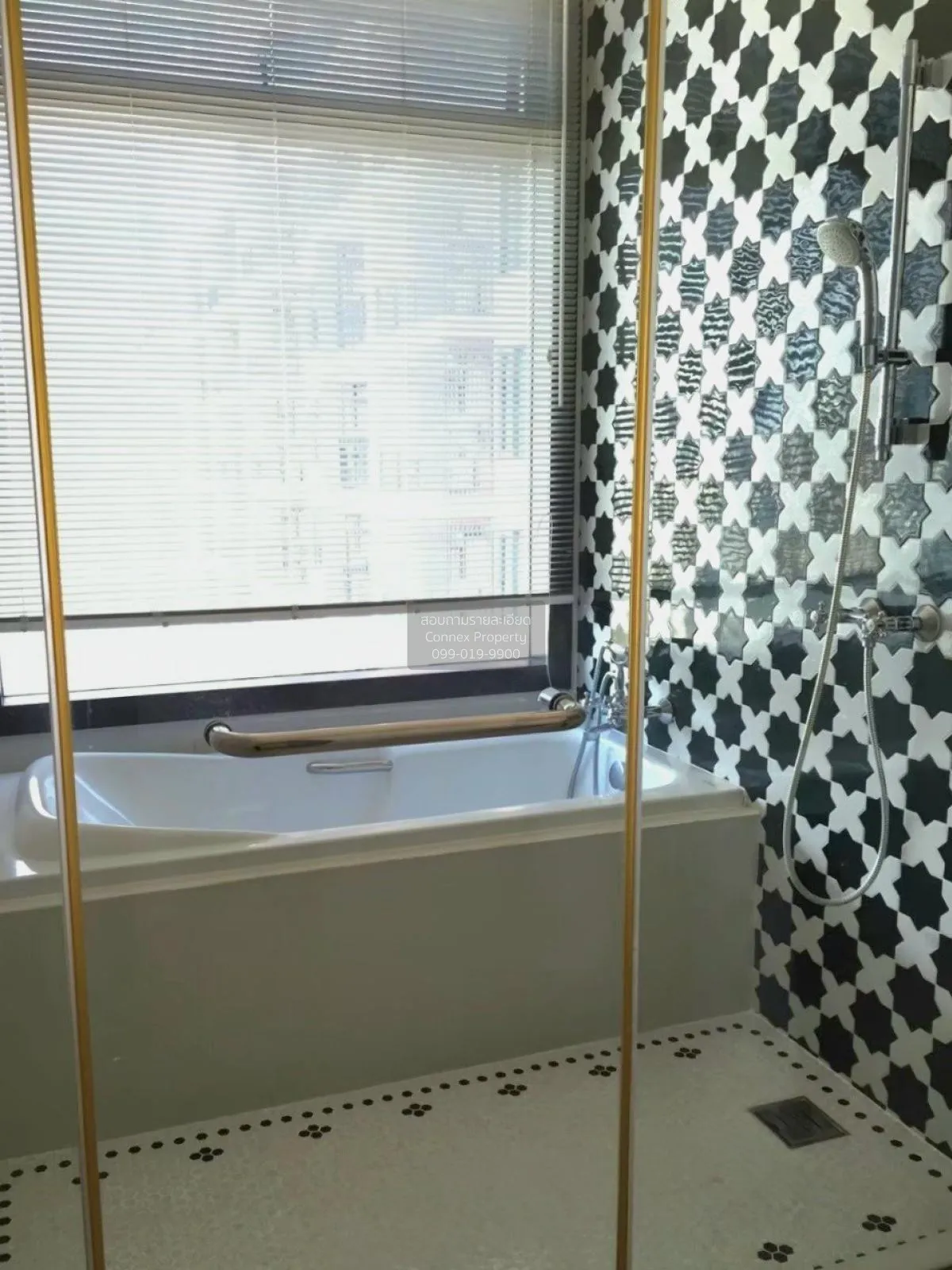 เช่าคอนโด  ออกัสตัน สุขุมวิท 22 BTS-พร้อมพงษ์ คลองตัน เขต คลองเตย