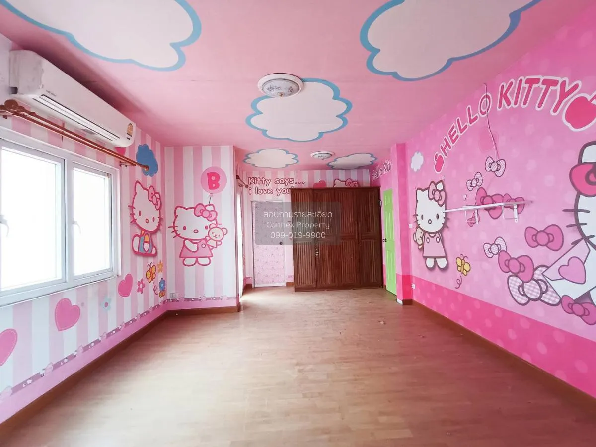 For Sale House , BAAN LAPAWAN 15 , corner unit , wide frontage , 