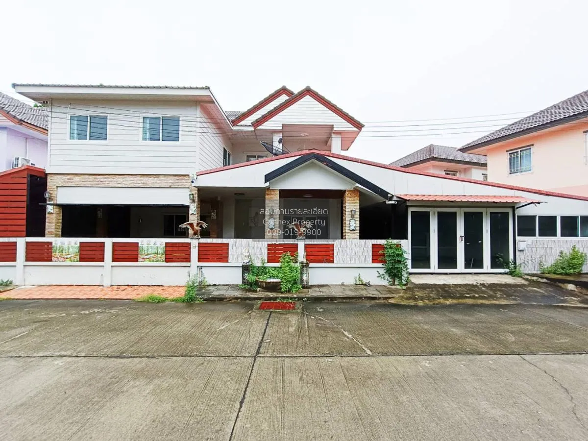 For Sale House , BAAN LAPAWAN 15 , corner unit , wide frontage ,  1