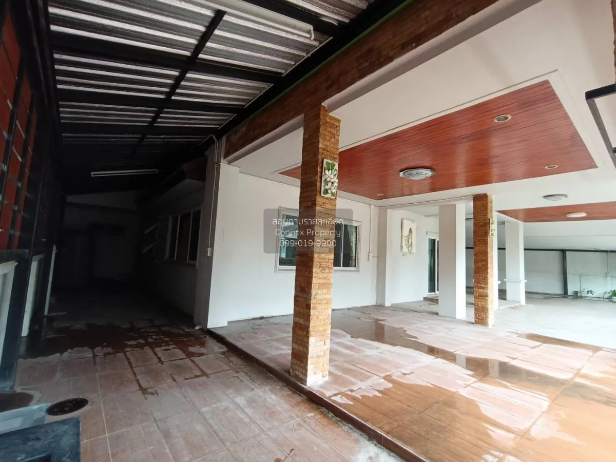 For Sale House , BAAN LAPAWAN 15 , corner unit , wide frontage ,  4