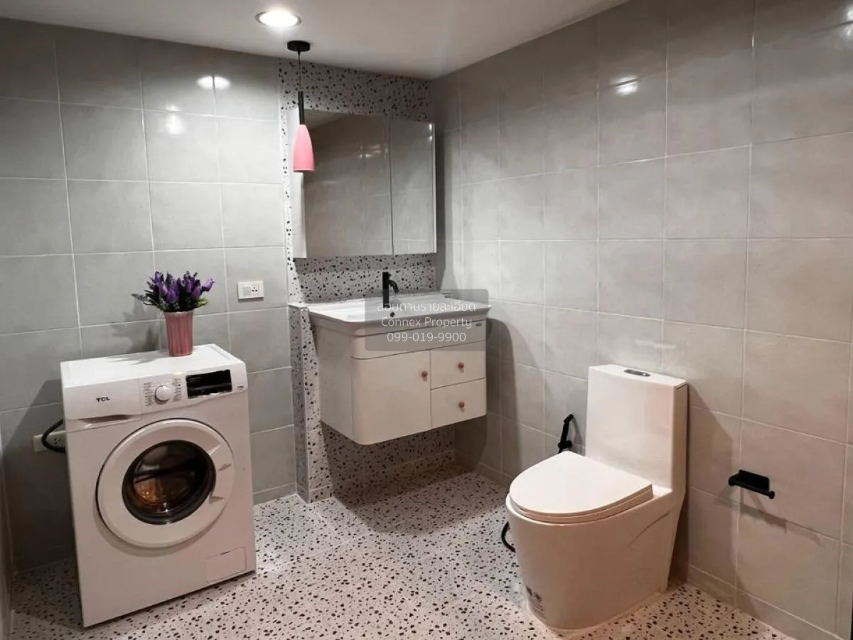 For Rent Condo , State Tower , BTS-Saphan Taksin , Silom , Bang R