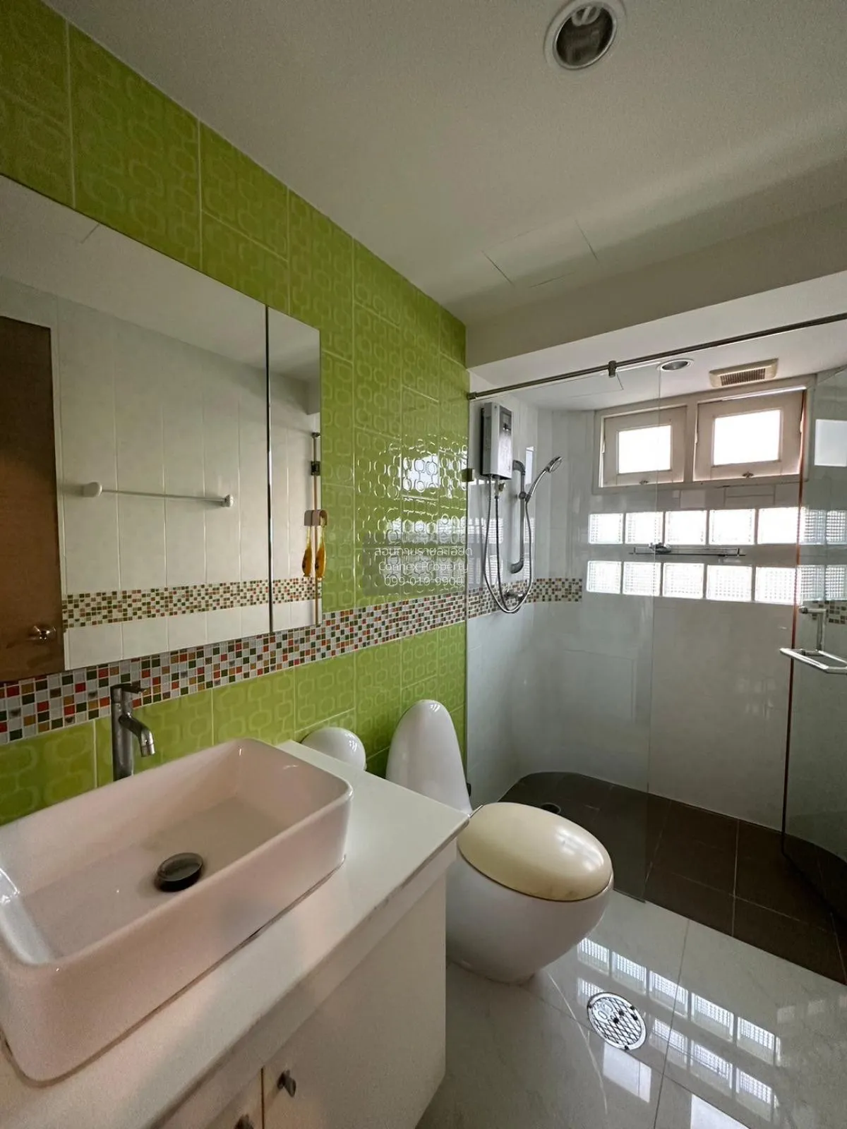 เช่าคอนโด  ริเวอร์ไซด์ ทาวเวอร์ 2 บางโคล่ เขต บางคอแหลม กรุงเทพ C