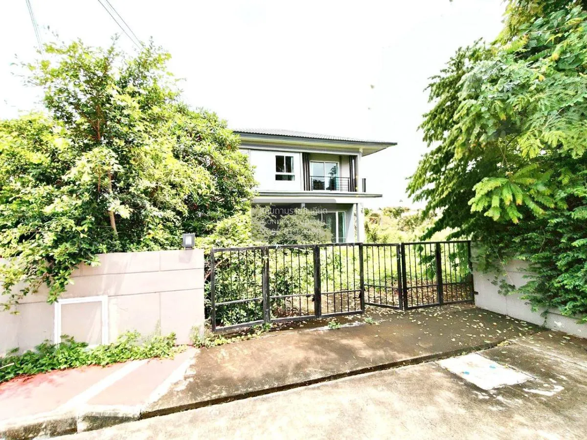 For Sale House , The Plant Chalongkrung , Lam Phak Chi , Nong Cho 1