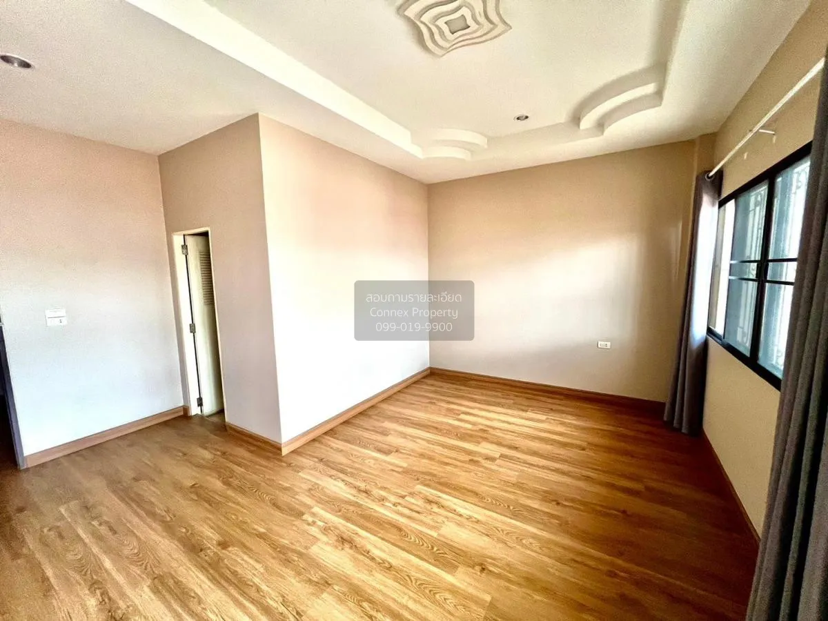 For Sale Townhouse Soi Khao Talo 9 , Nong Prue , Bang Lamung , Ch