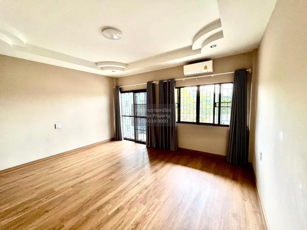 For Sale Townhouse Soi Khao Talo 9 , Nong Prue , Bang Lamung , Ch