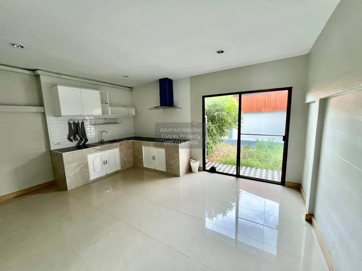 For Sale Townhouse Soi Khao Talo 9 , Nong Prue , Bang Lamung , Ch