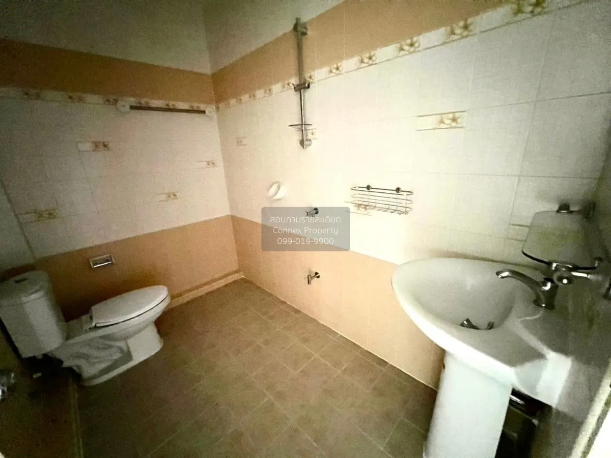 For Sale Townhouse Soi Khao Talo 9 , Nong Prue , Bang Lamung , Ch