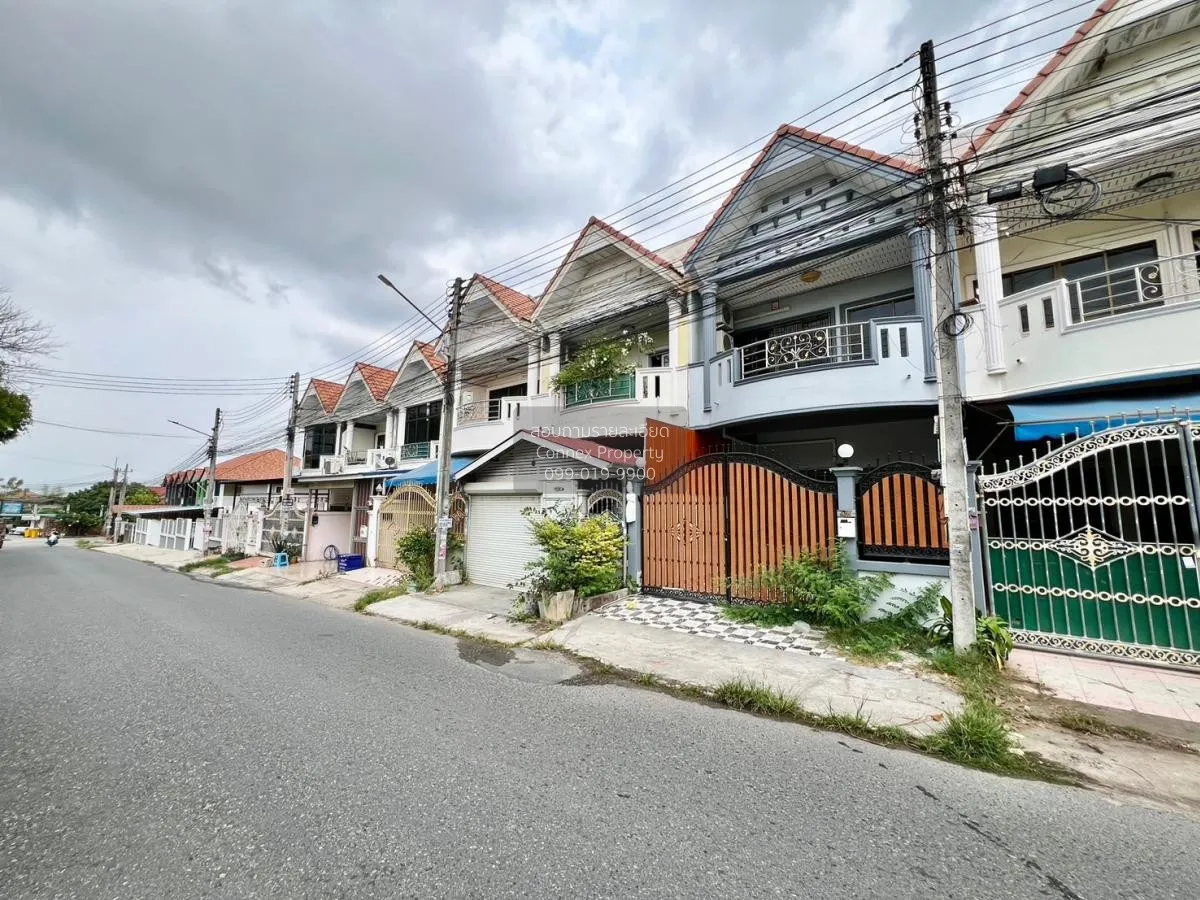 For Sale Townhouse Soi Khao Talo 9 , Nong Prue , Bang Lamung , Ch 4