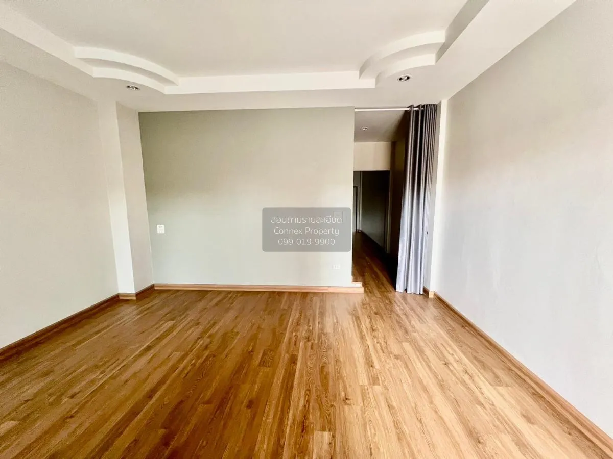 For Sale Townhouse Soi Khao Talo 9 , Nong Prue , Bang Lamung , Ch