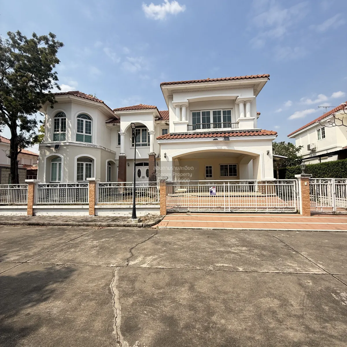 For Sale House , Baan Kaew Kanchana , wide frontage , Lak Song ,  1