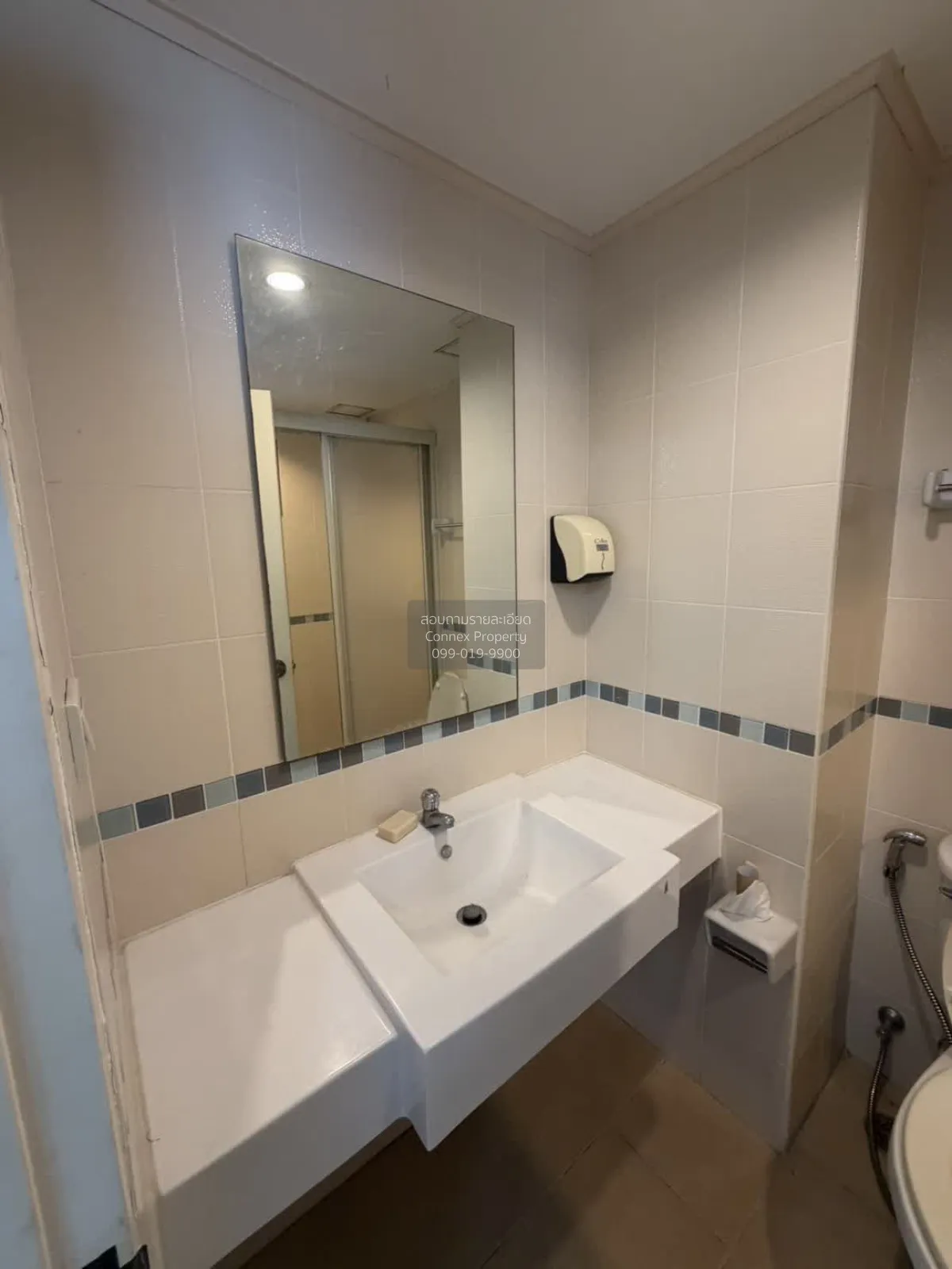 เช่าคอนโด  ลุมพินี เพลส นราธิวาส - เจ้าพระยา ช่องนนทรี เขต ยานนาว