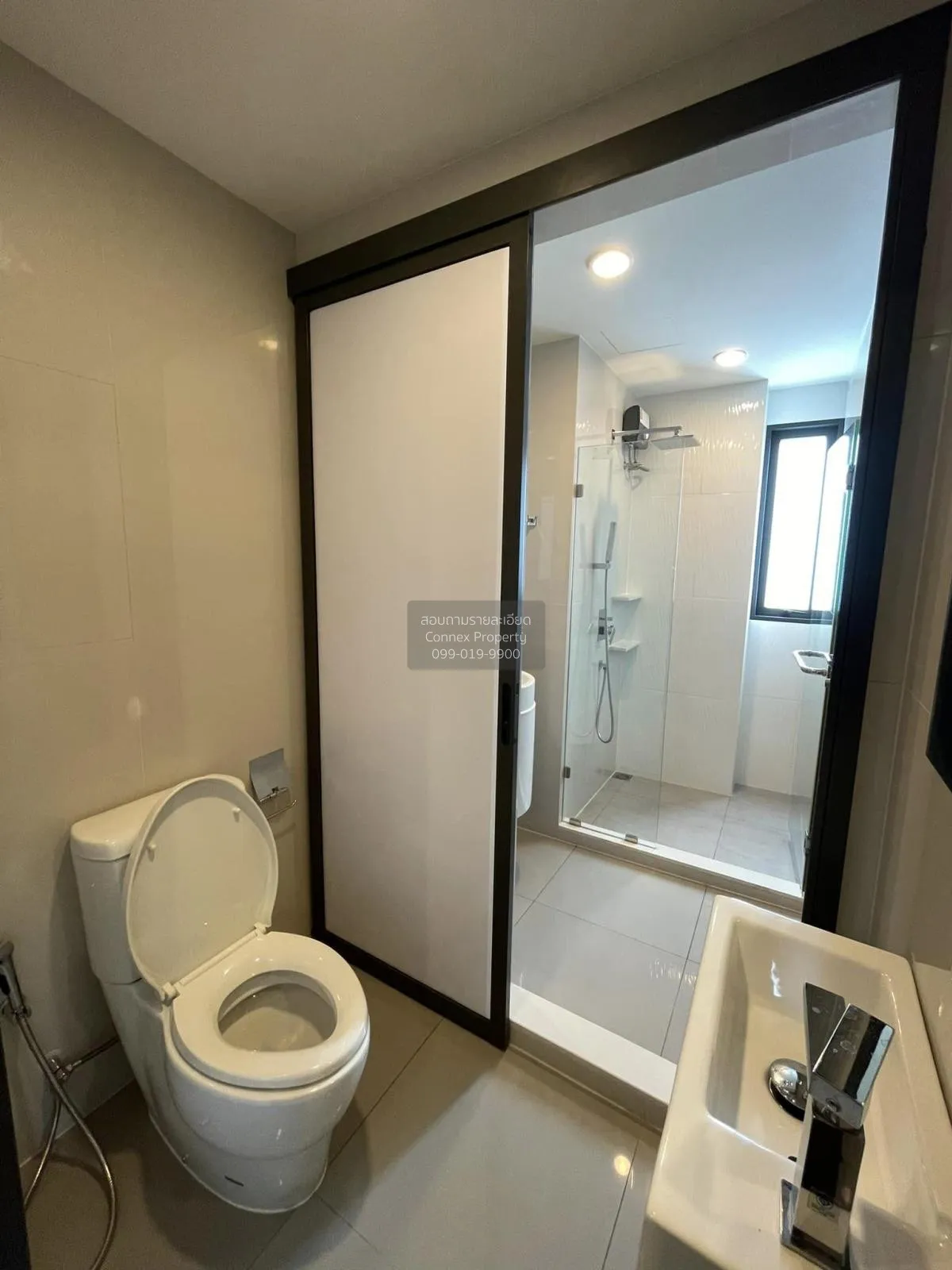 เช่าคอนโด  ริทึ่ม อโศก MRT-พระราม 9 มักกะสัน เขต ราชเทวี กรุงเทพ 