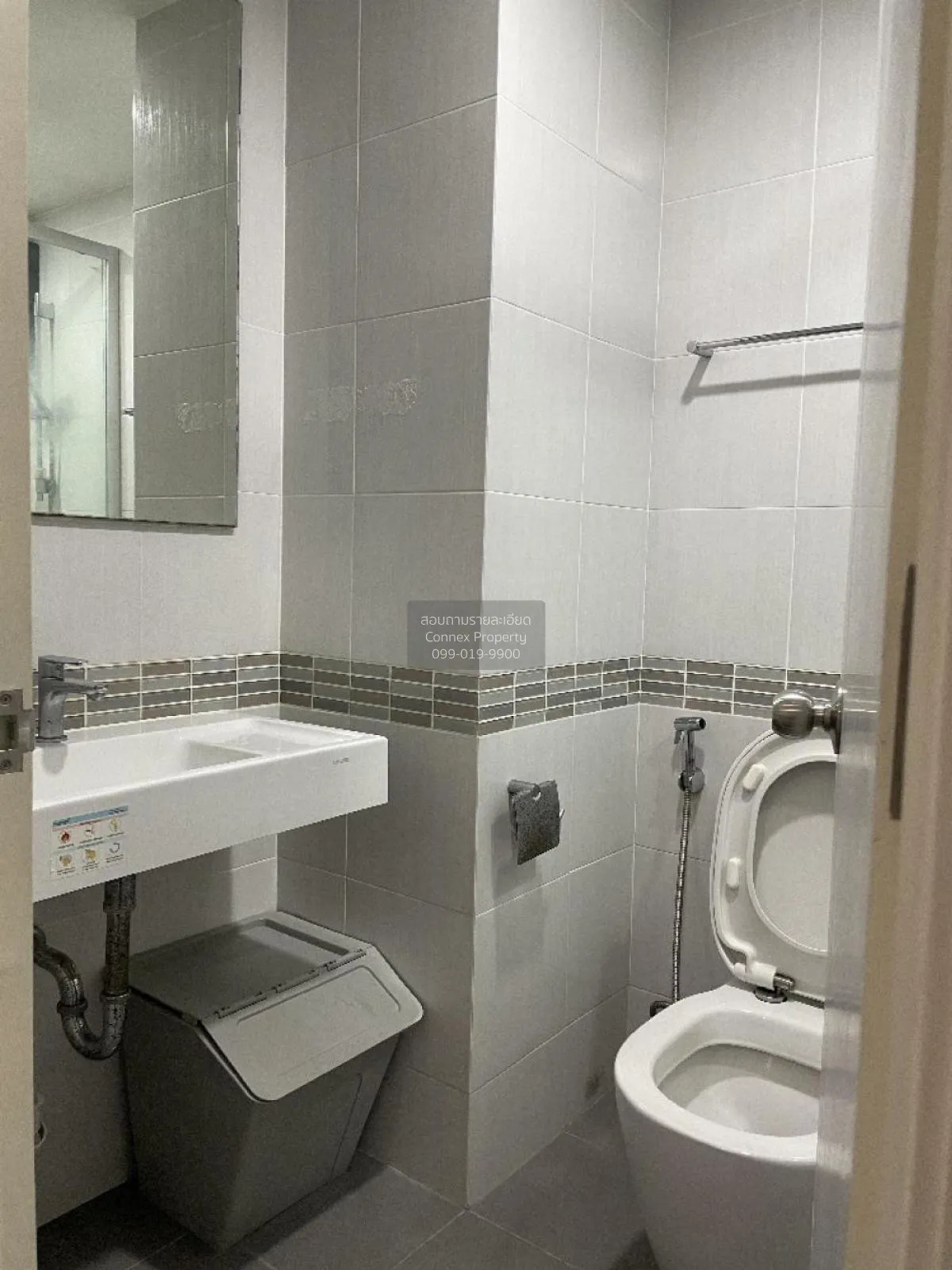 เช่าคอนโด  ลุมพินี เพลส บางนา กม.3 บางนา เขต บางนา กรุงเทพ CX-956