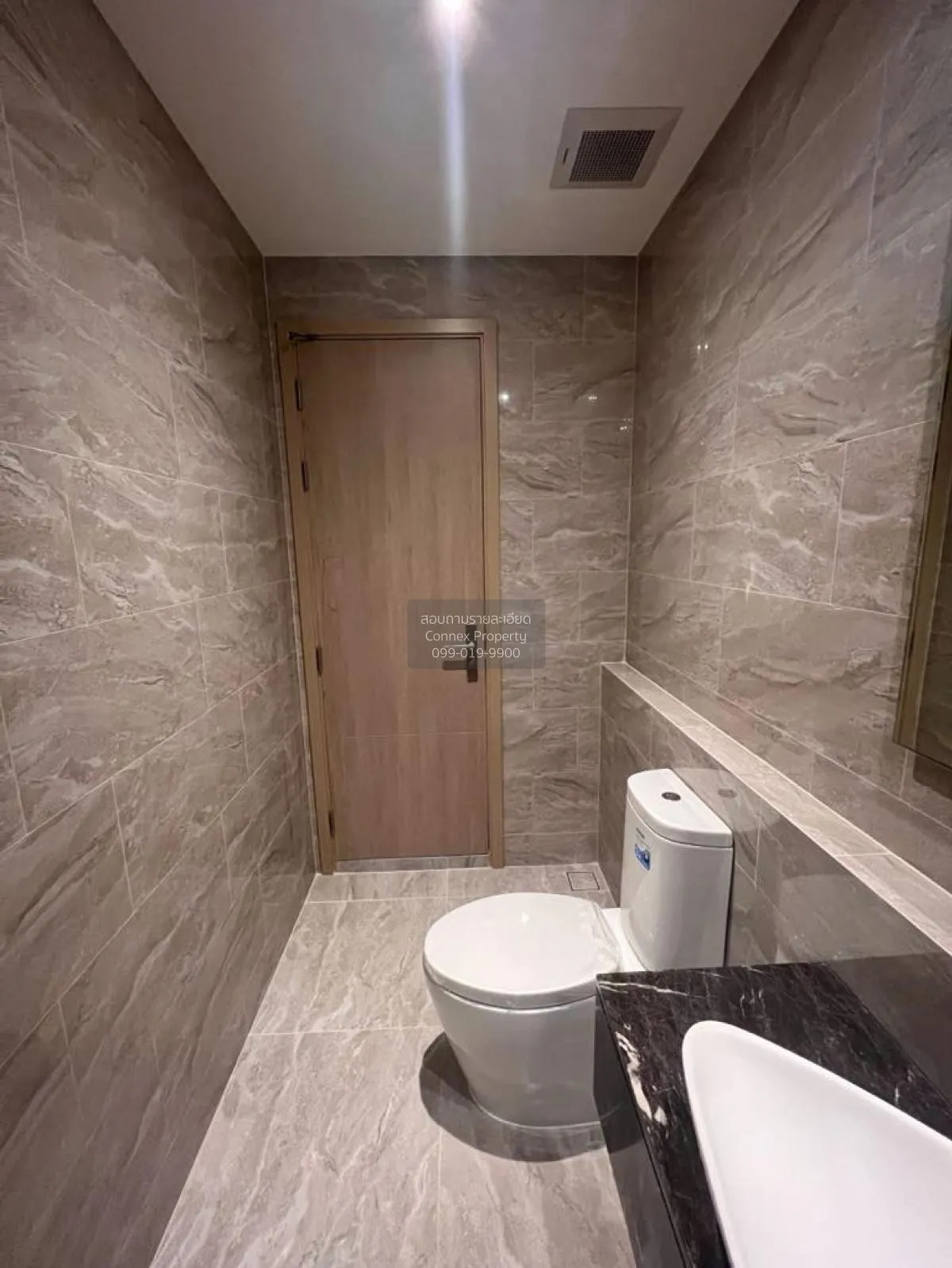 ขายคอนโด  แอชตัน อโศก-พระราม 9 ชั้นสูง MRT-พระราม 9 ดินแดง เขต ดิ 3