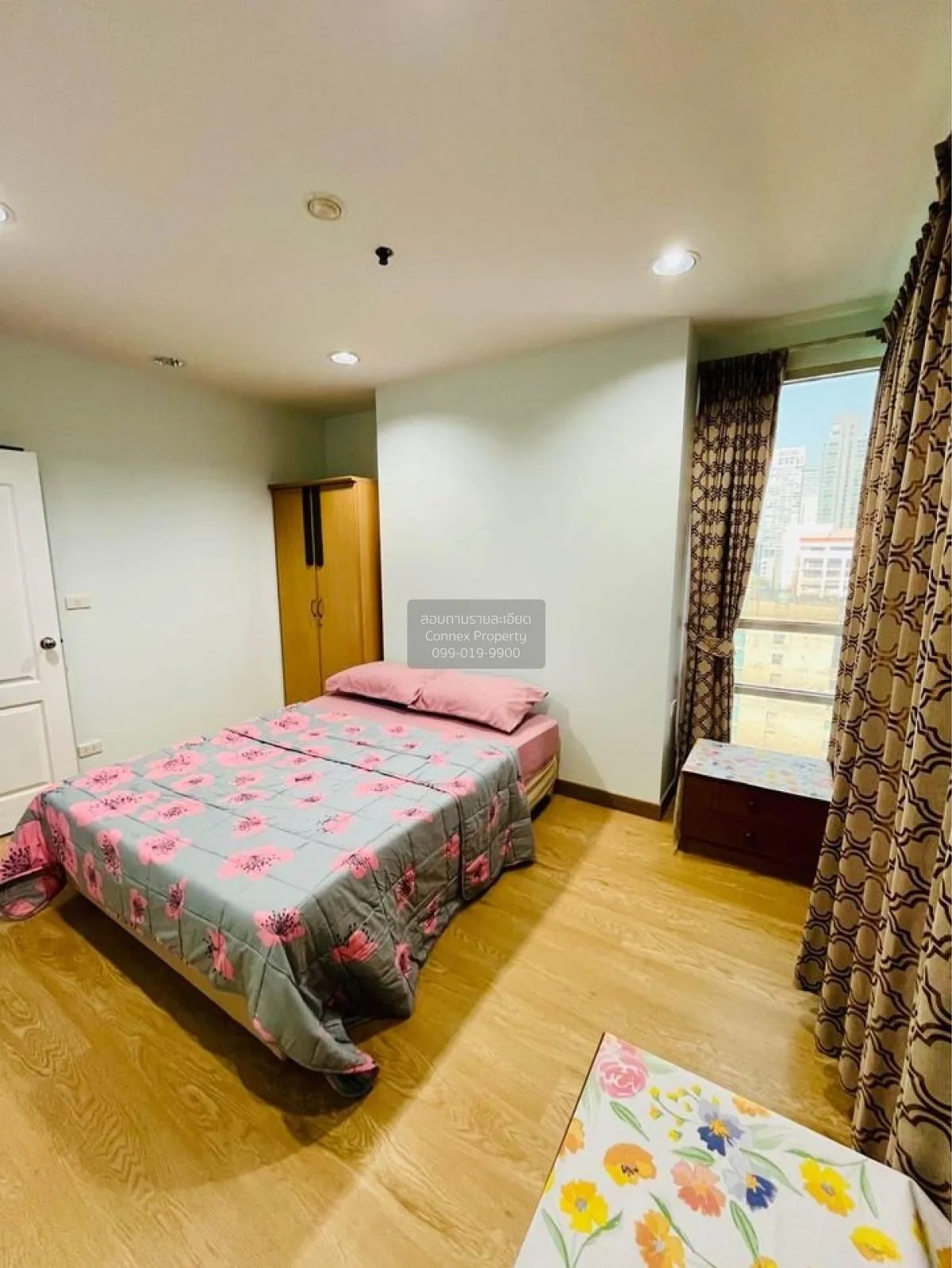 For Rent Condo , Sathorn House , BTS-Saint Louis , Silom , Bang R