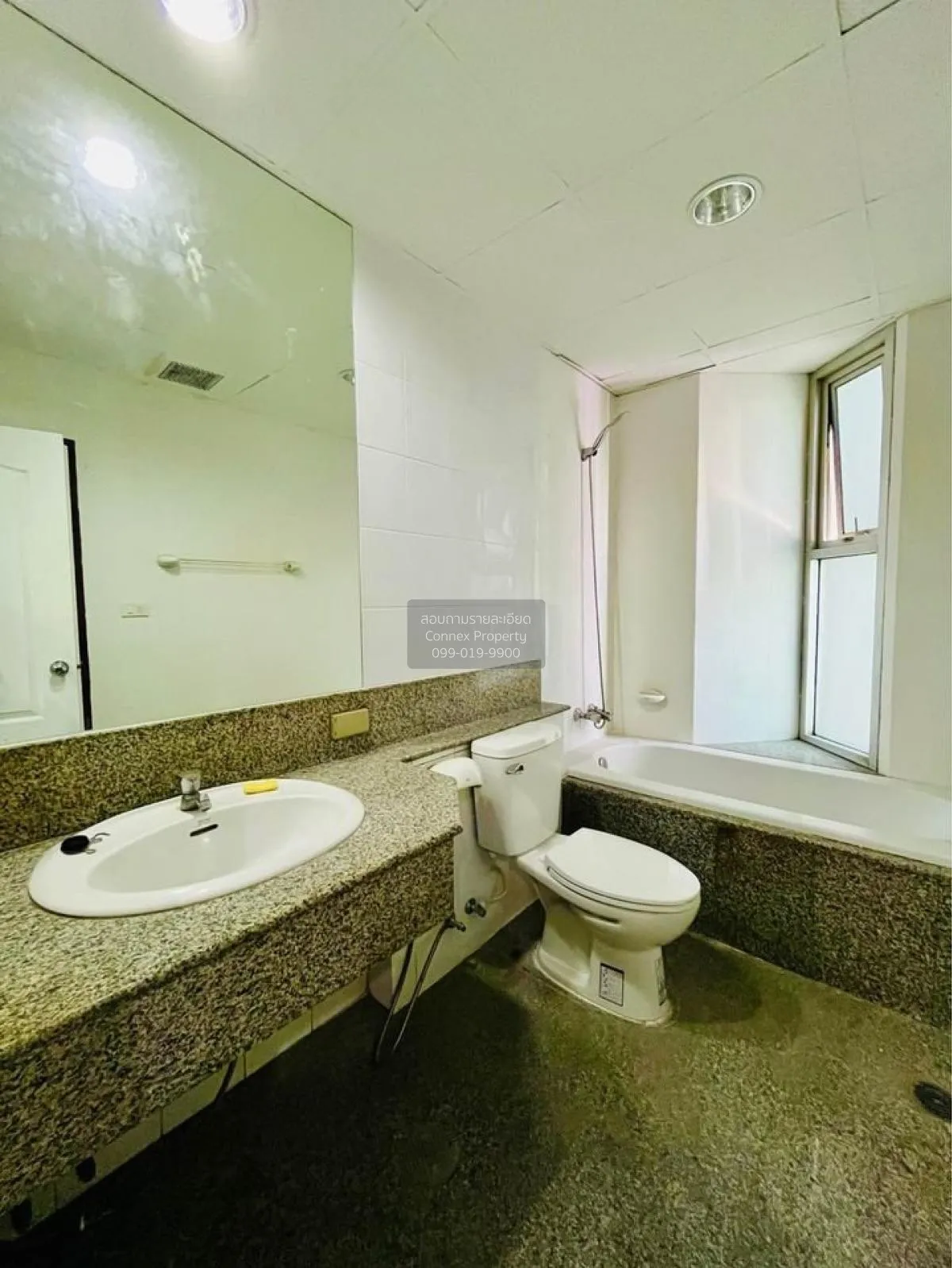 For Rent Condo , Sathorn House , BTS-Saint Louis , Silom , Bang R