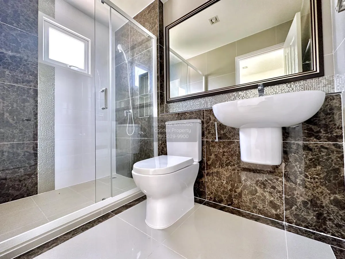 For Sale House , Golden Neo Ramintra - Wongwaen , Bang Chan , Khl