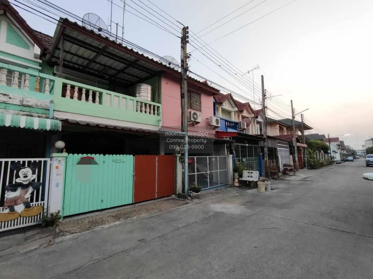 For Sale 2-storey townhouse , Rojana Road , Uthai District , Utha 3