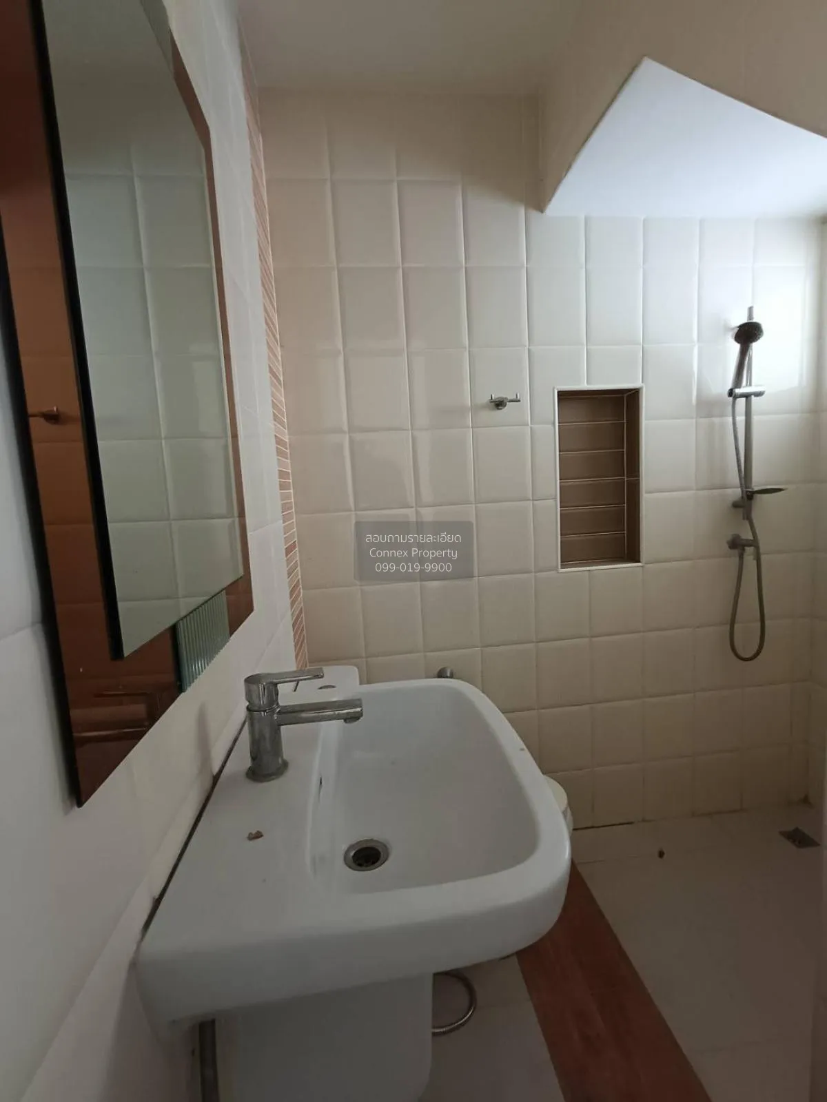 For Sale Townhouse/Townhome  , Golden Town Chaiyaphruek – Wongwae