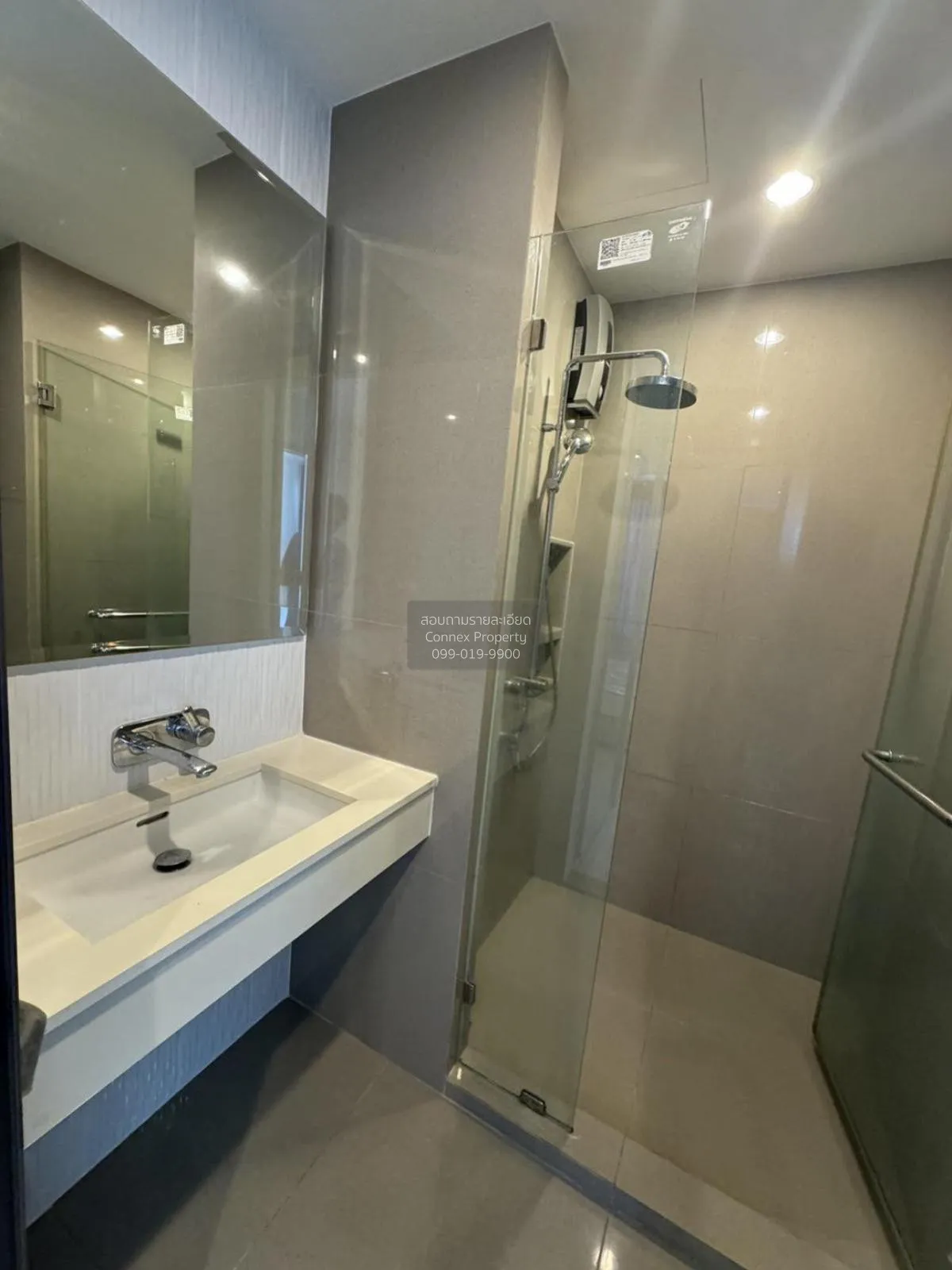 เช่าคอนโด  ริทึ่ม สุขุมวิท 42 ชั้นสูง BTS-เอกมัย พระโขนง เขต คลอง