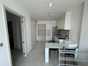 เช่าคอนโด  ริทึ่ม สุขุมวิท 42 ชั้นสูง BTS-เอกมัย พระโขนง เขต คลองเตย กรุงเทพ CX-96982