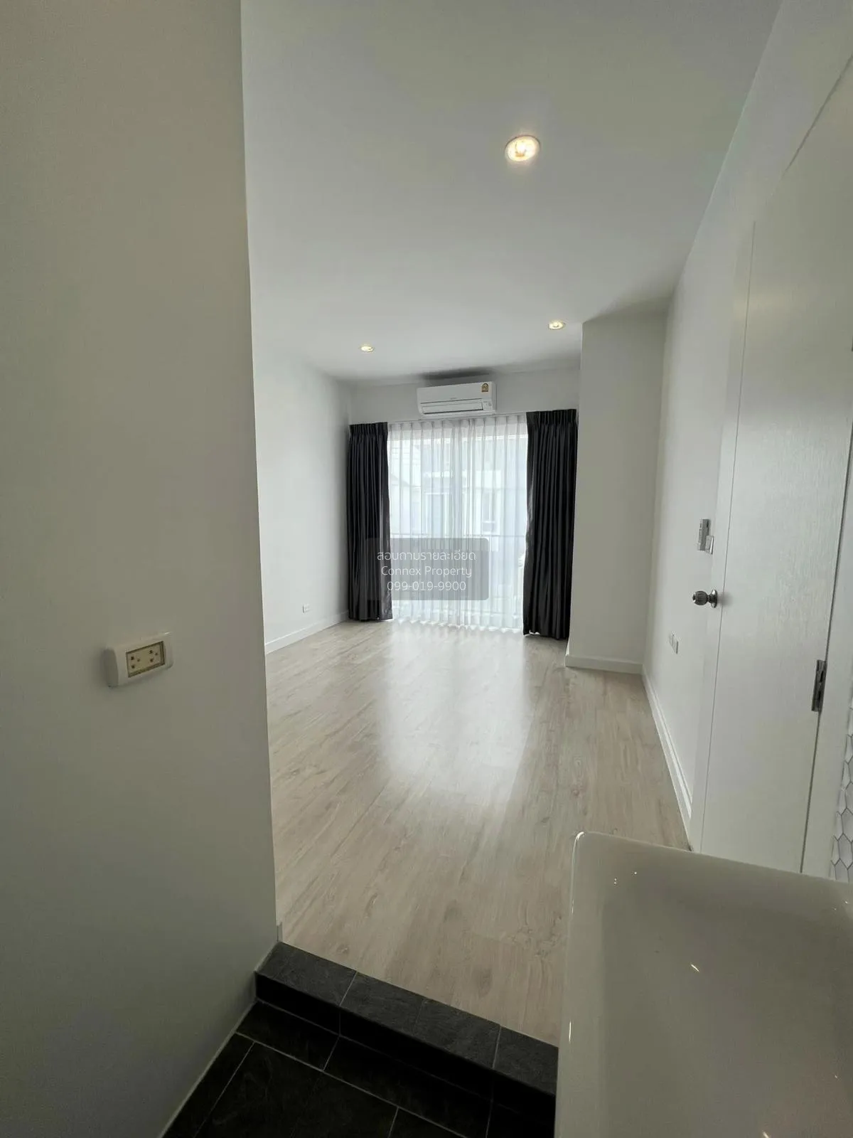 ขายทาวน์เฮ้าส์/ทาวน์โฮม  ฟอร์เร่ ปิ่นเกล้า-พุทธมณฑลสาย 5 ไร่ขิง ส