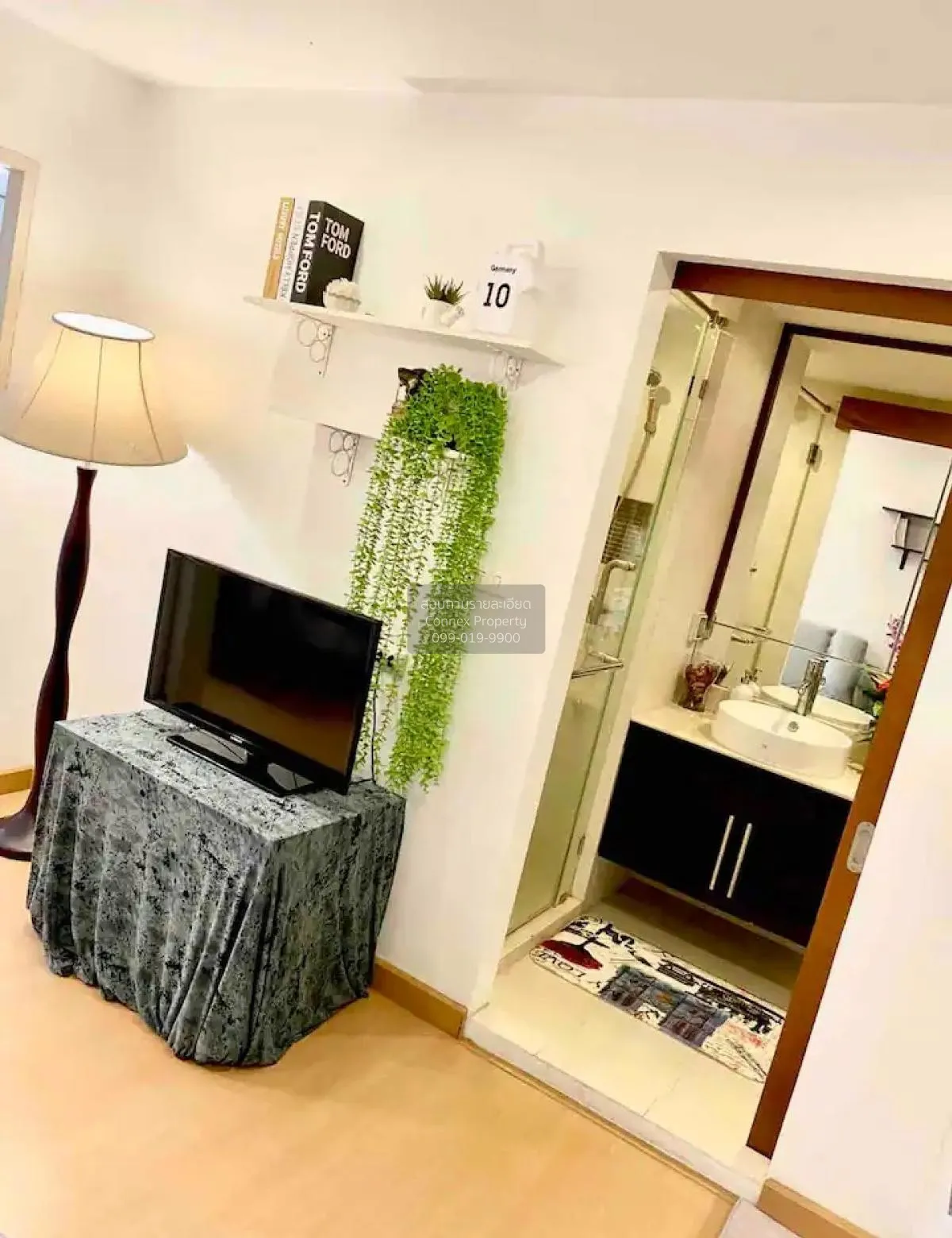 For Sale Condo , Supalai Park Ekamai - Thonglor , high floor , BT 2