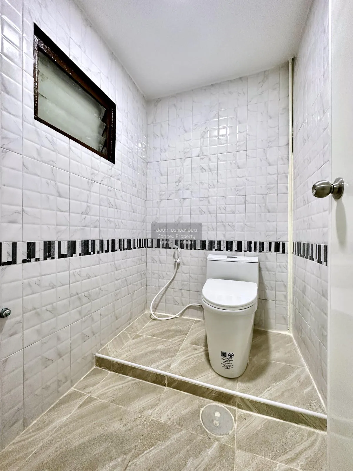 ขายทาวน์เฮ้าส์/ทาวน์โฮม  บ้านเลิศอุบล 4 ลาดพร้าว เขต ลาดพร้าว กรุ