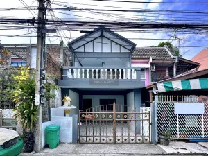 ขายทาวน์เฮ้าส์/ทาวน์โฮม  บ้านเลิศอุบล 4 ลาดพร้าว เขต ลาดพร้าว กรุงเทพ CX-97429