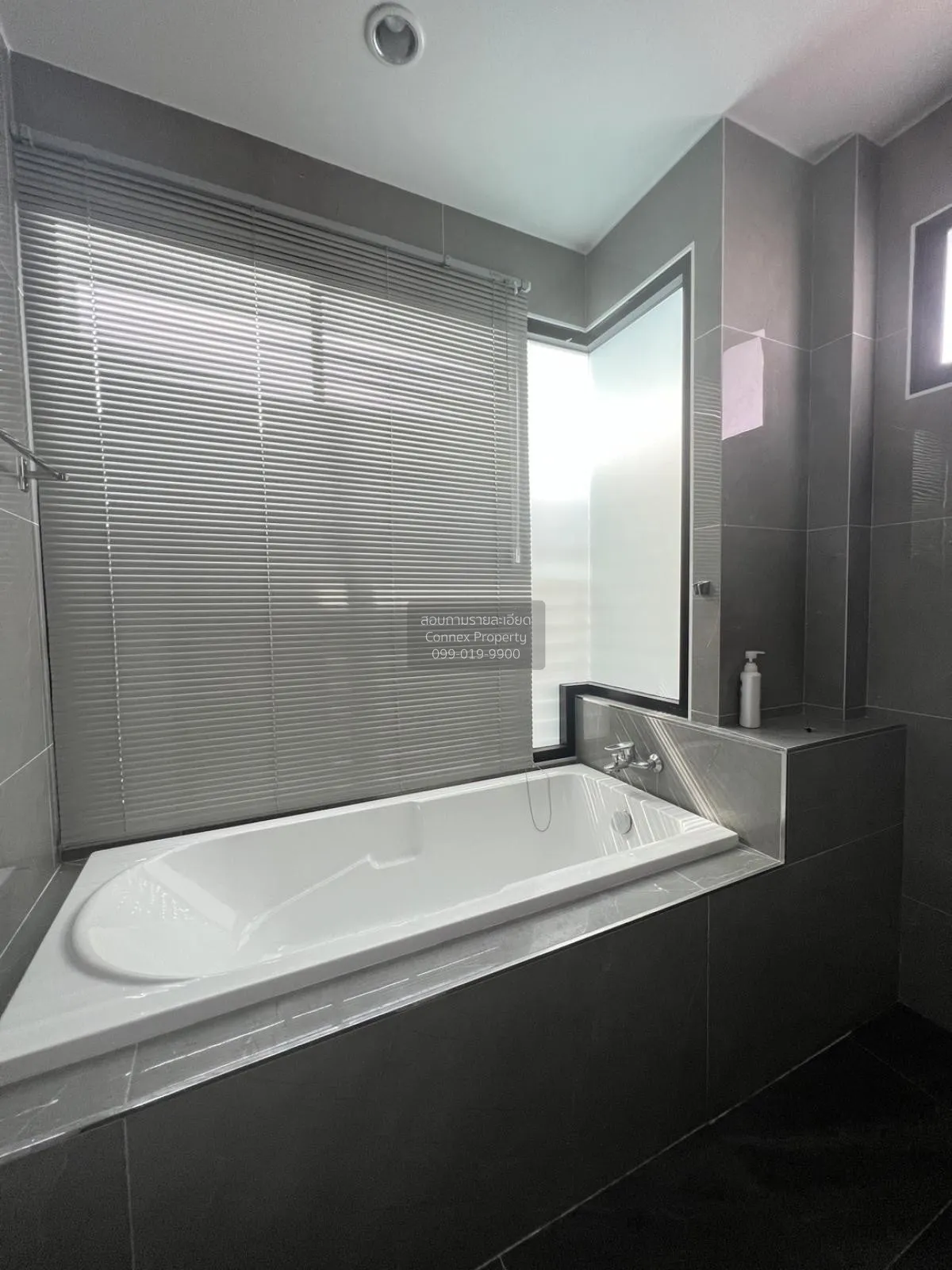 For Sale House , Wara Villa Bangna-Suvarnabhumi , Bang Phli Yai ,