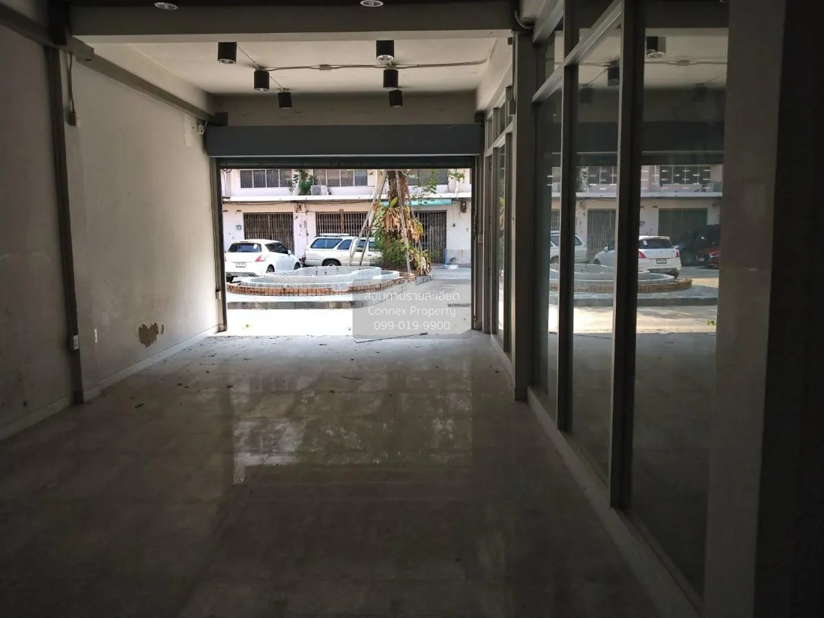 ขายตึกพาณิชย์​ นครปฐม​ ชั้นสูง หน้ากว้าง รีโนเวทใหม่ สนามจันทร์ เ 3