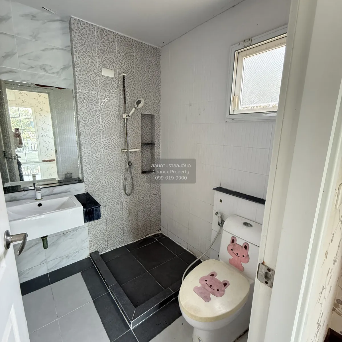 For Sale House , Golden Prestige Ekkachai-Wongwaen , corner unit 