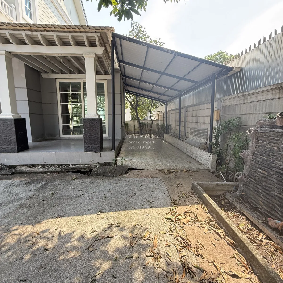 For Sale House , Golden Prestige Ekkachai-Wongwaen , corner unit 