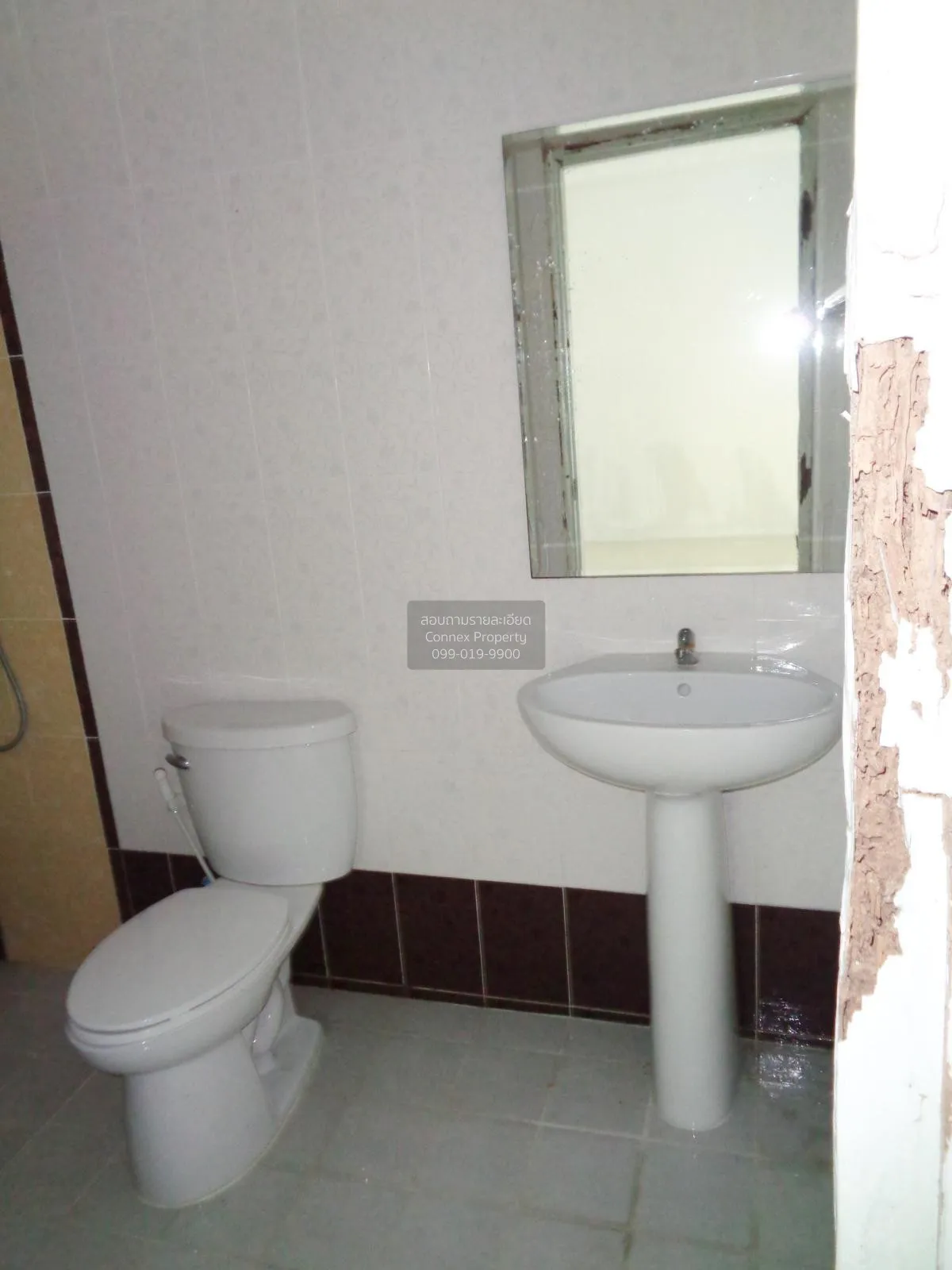 ขายทาวน์เฮ้าส์/ทาวน์โฮม  บดินทร 2 ซาฟารี-รามอินทรา บางชัน เขต คลอ 2