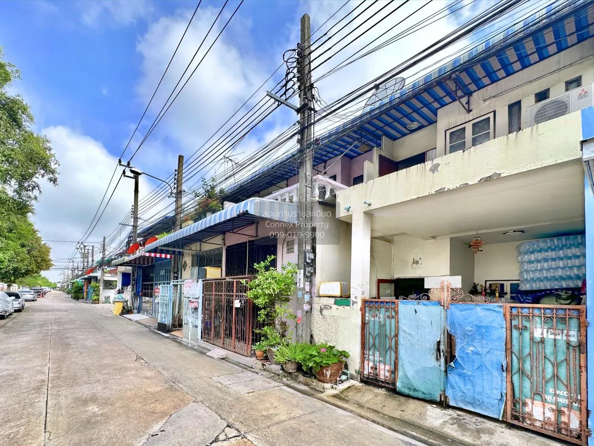 For Sale Townhouse/Townhome  , Somjai Village , Dok Mai , Prawet  2